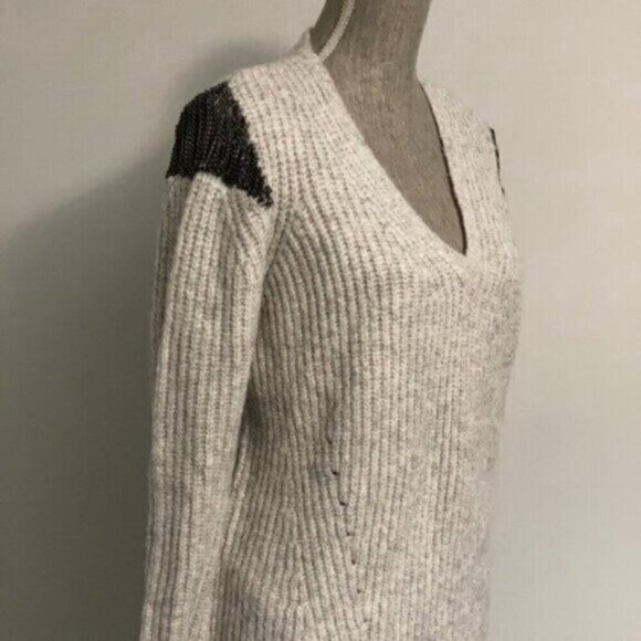 LINE the Label Knit Sweater Large​​​​​​​ Chain Shoulders - Picture 9 of 12
